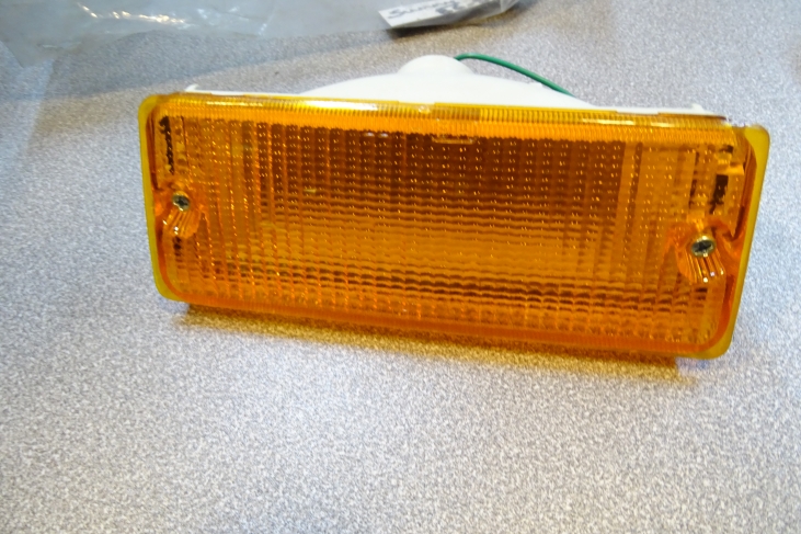 Knipperlicht links Nissan Sunny