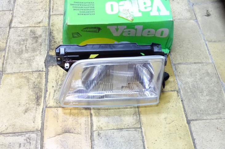 Koplamp links Valeo Opel Kadett E